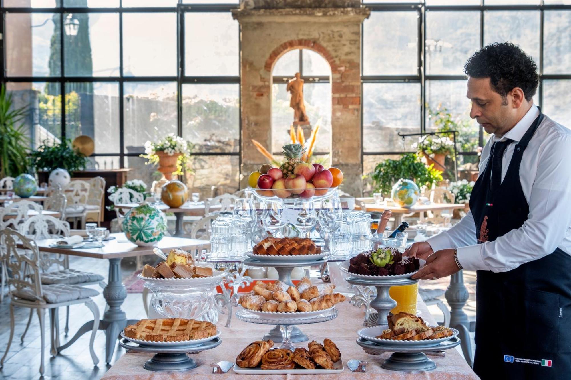 Il Falconiere Relais & Spa กอร์โตนา ภายนอก รูปภาพ